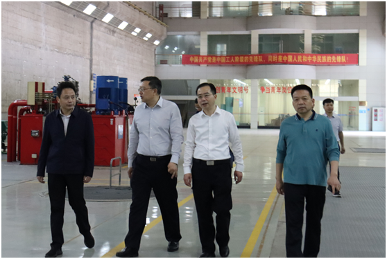 省國資委黨委委員、副主任毛育新帶隊赴湖南發(fā)展株洲航電分公司開展安全生產(chǎn)督查